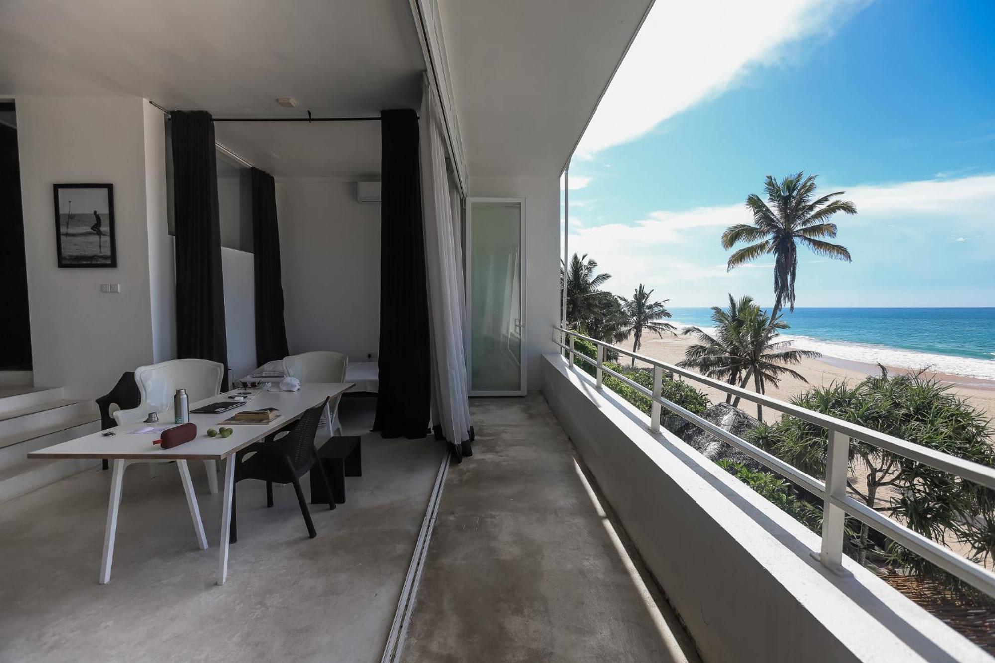 Habaraduwa Central Bieshu Beach Hive מראה חיצוני תמונה