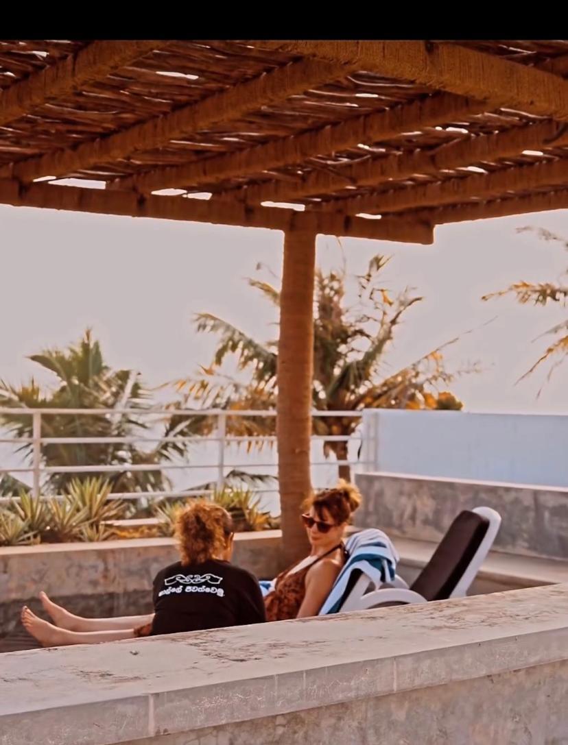 Habaraduwa Central Bieshu Beach Hive מראה חיצוני תמונה