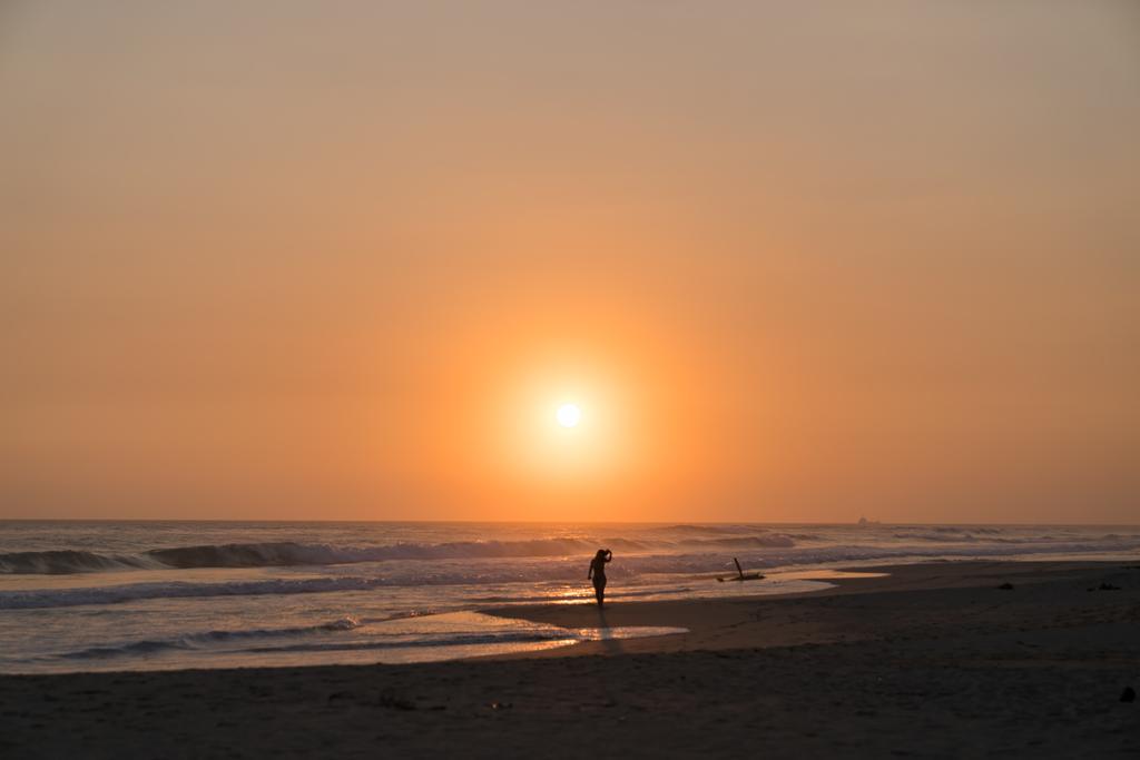 Habaraduwa Central Bieshu Beach Hive מראה חיצוני תמונה